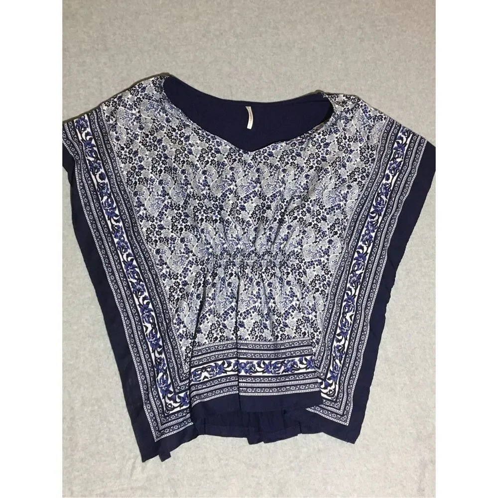 Womens Passports Poncho Style Blouse Size Small V Neck Cinch Waist Detail Boho